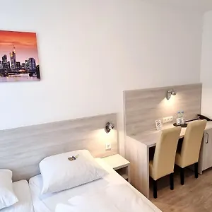 Adler Frankfurt 3* Франкфурт-на-Майне