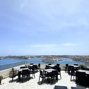 Grand Harbour 2* Valletta